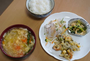 デイサービス「歓館(かんかん)」の食事例